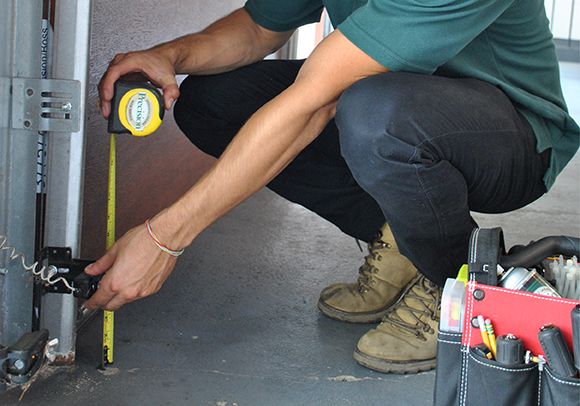 12 Important Garage Door Safety Tips